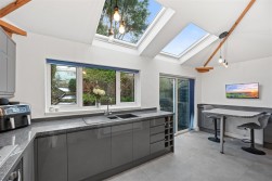 Llwynmawr Road, Sketty, Swansea