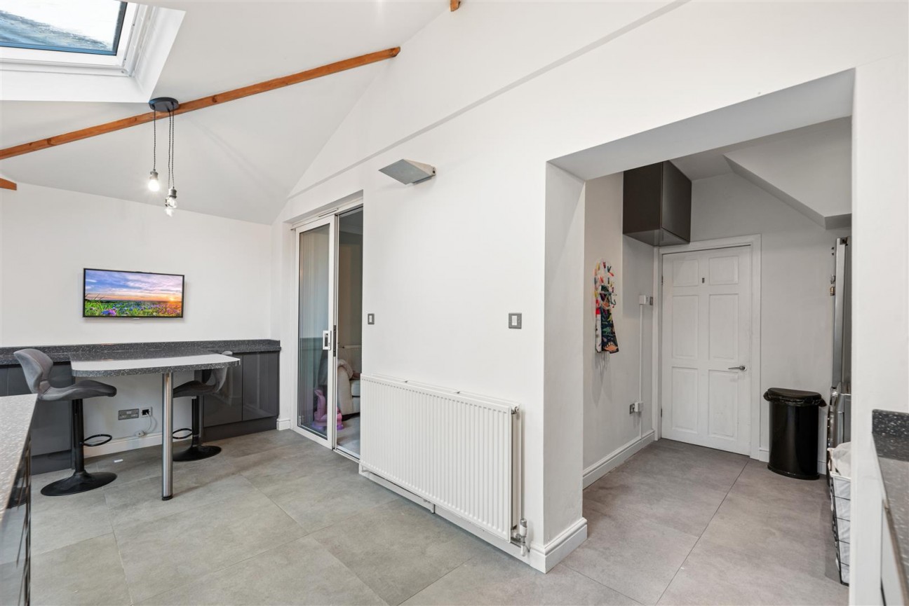 Llwynmawr Road, Sketty, Swansea