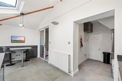 Llwynmawr Road, Sketty, Swansea