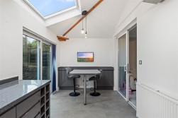 Llwynmawr Road, Sketty, Swansea