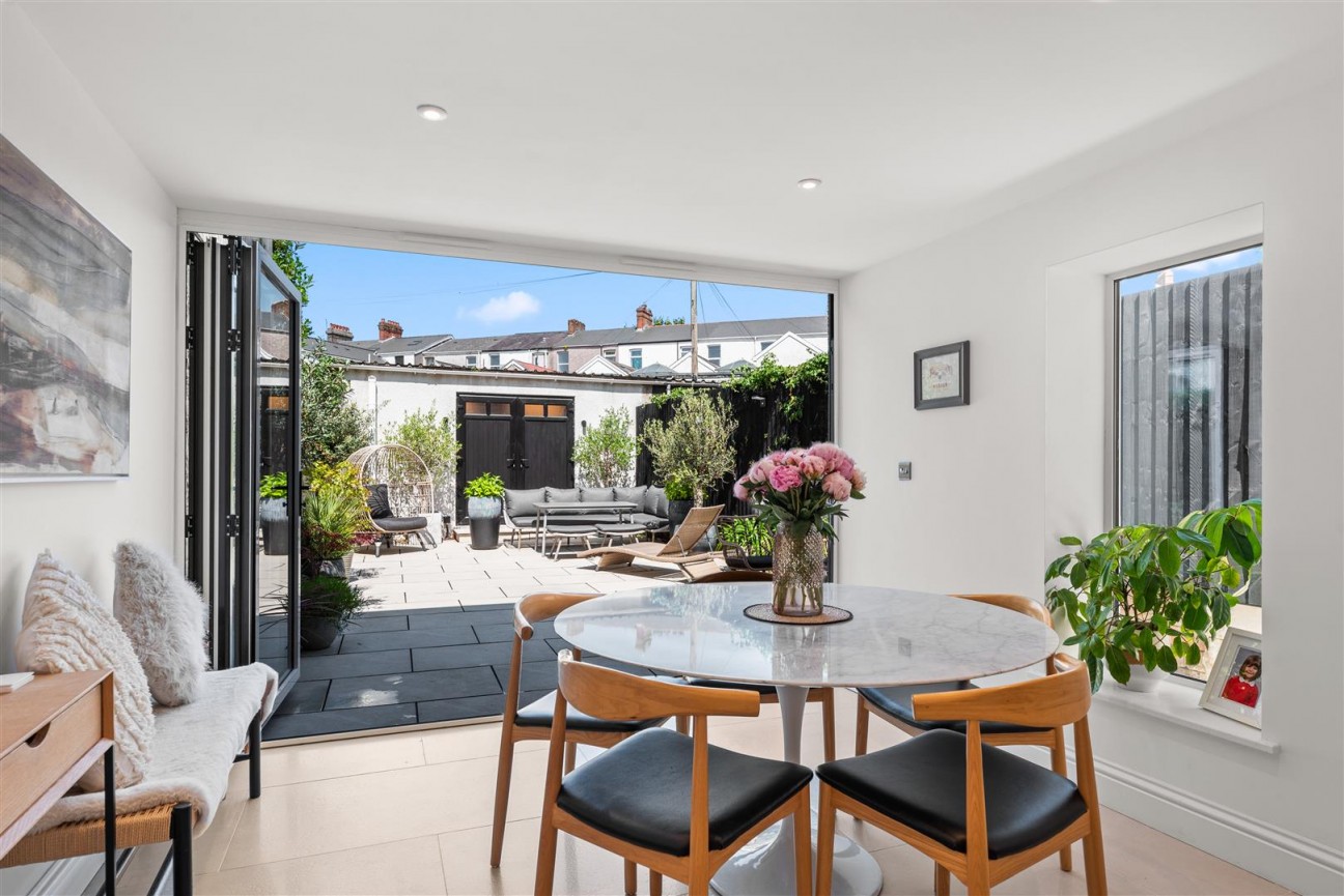 Eaton Crescent, Swansea