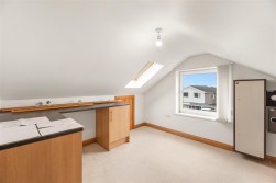 Long Shepherds Drive, Caswell, Swansea