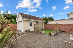 Long Shepherds Drive, Caswell, Swansea