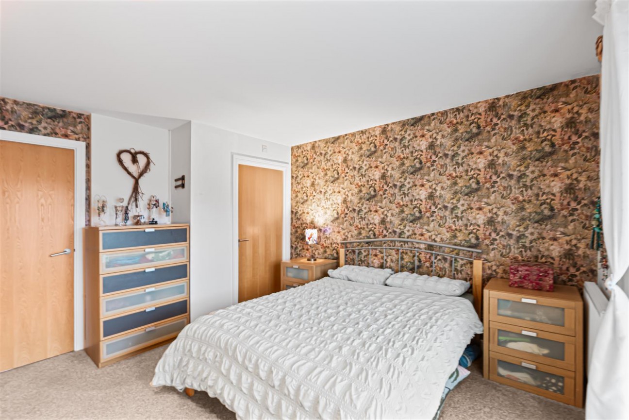 Pentre Nicklaus Village, Llanelli