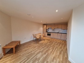 310 Pearl HousePrincess WaySwansea