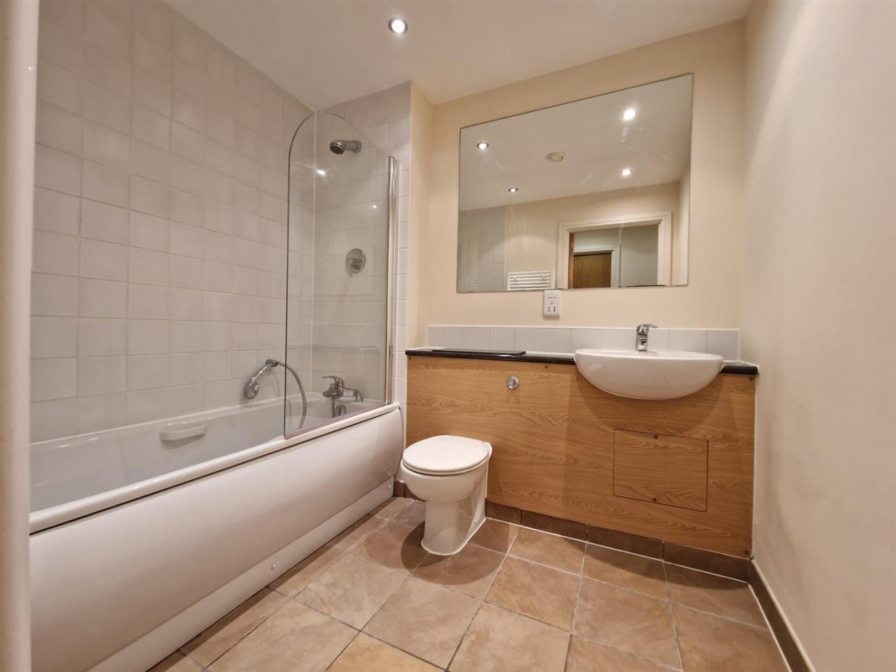 310 Pearl HousePrincess WaySwansea