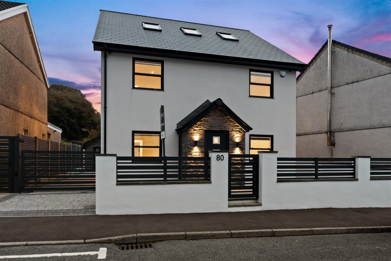 Tyn Y Bonau Road, Pontarddulais, Swansea