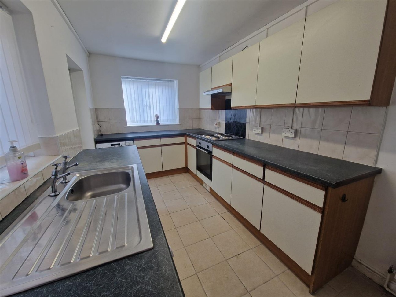 27 Jersey TerracePort TennantSwansea