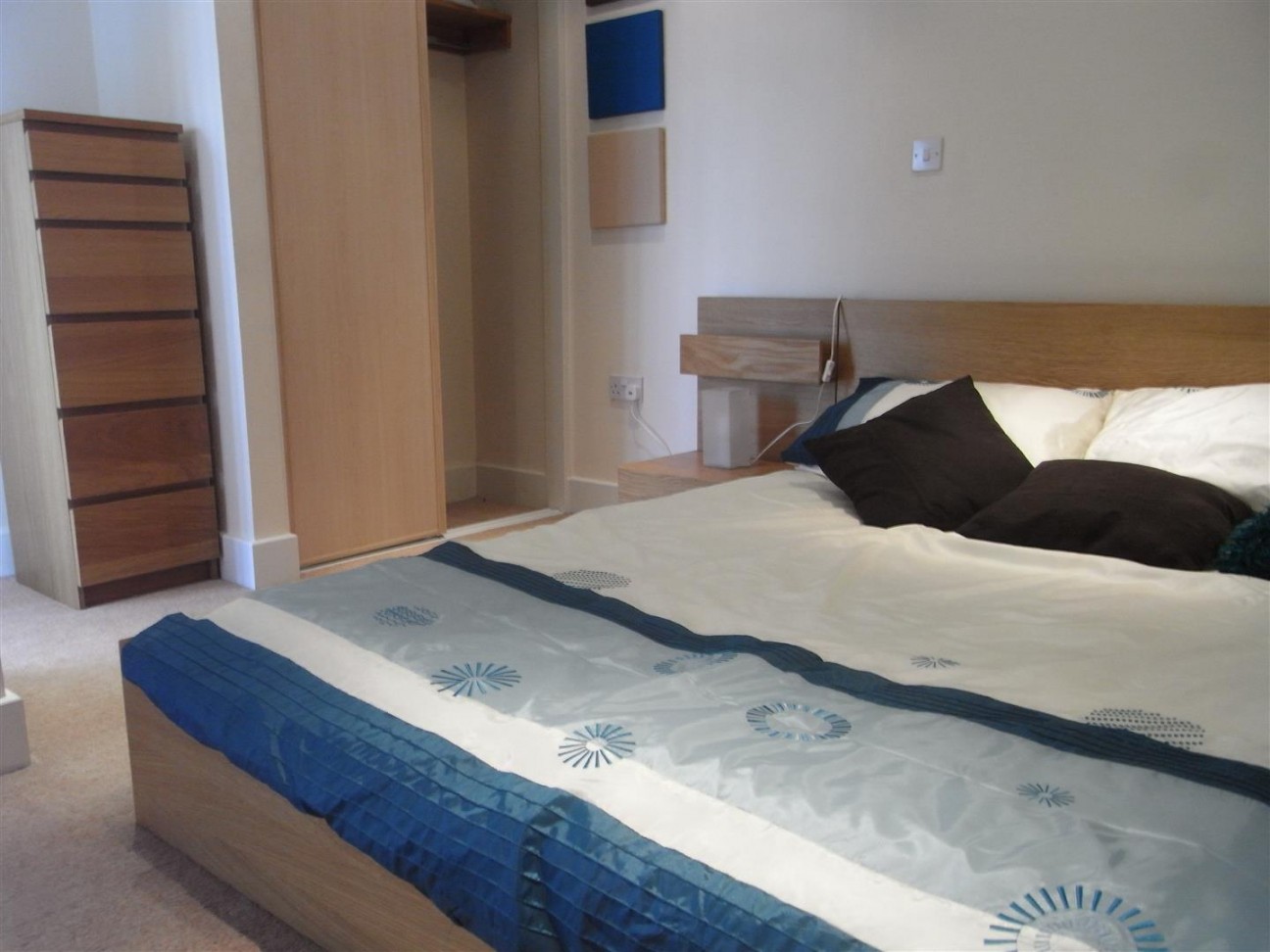 130 AltamarKings RoadMarinaSwansea