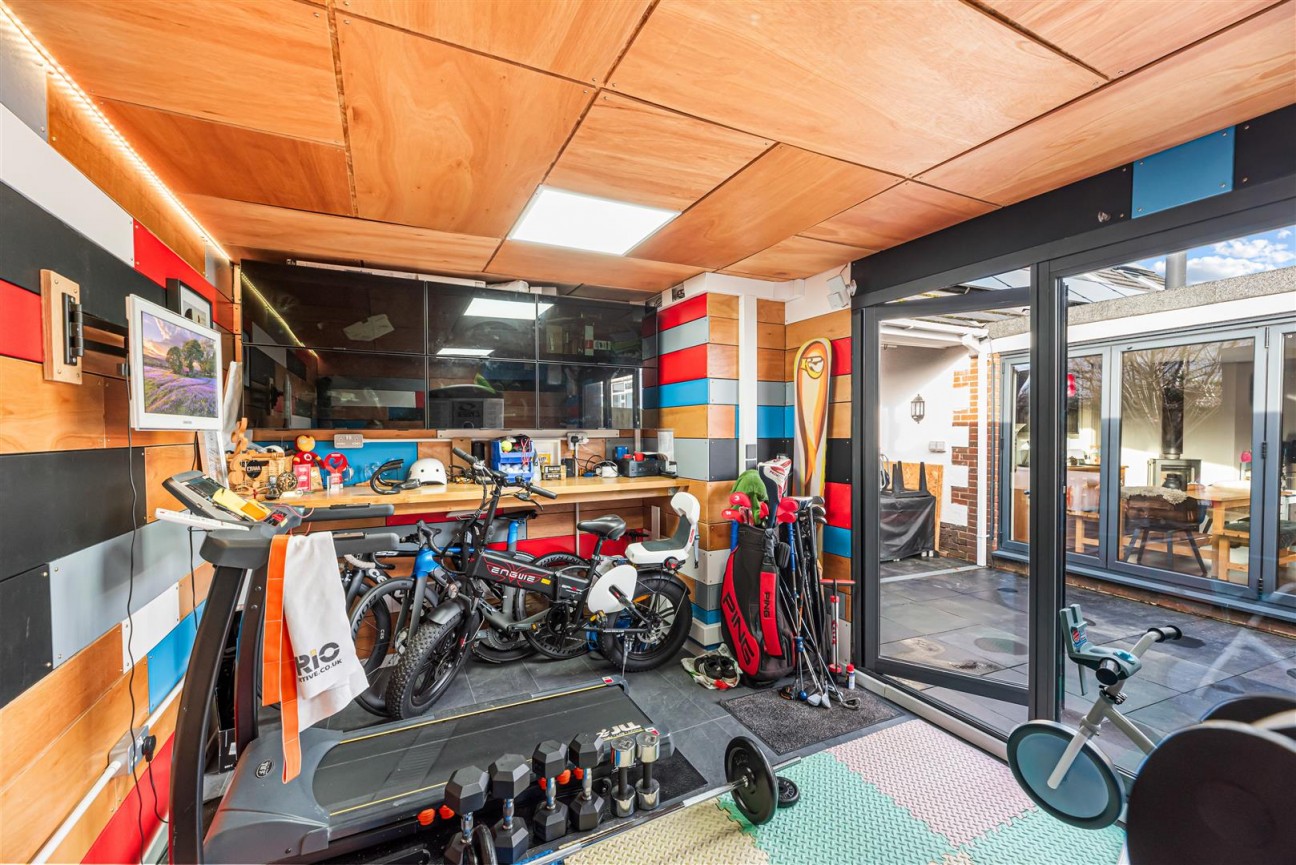 Heatherslade Road, Southgate, Swansea