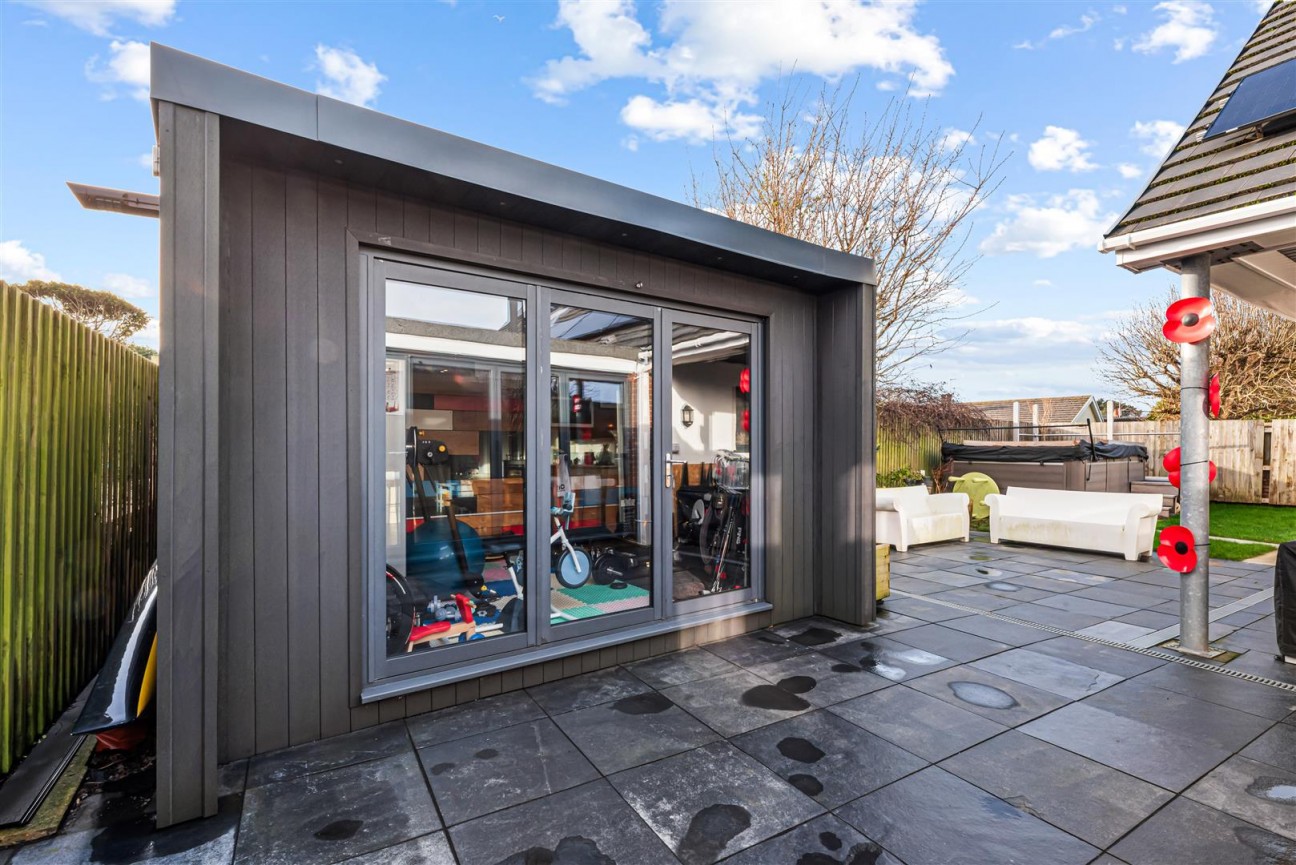 Heatherslade Road, Southgate, Swansea