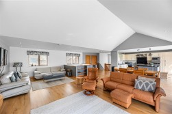 Pentre Nicklaus Village, Llanelli