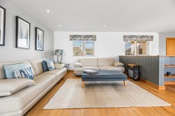 Pentre Nicklaus Village, Llanelli