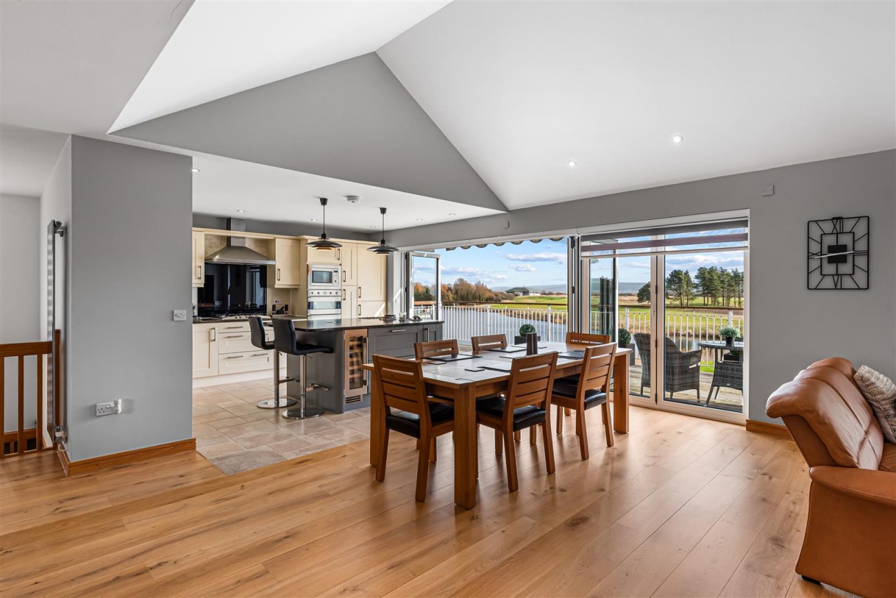 Pentre Nicklaus Village, Llanelli