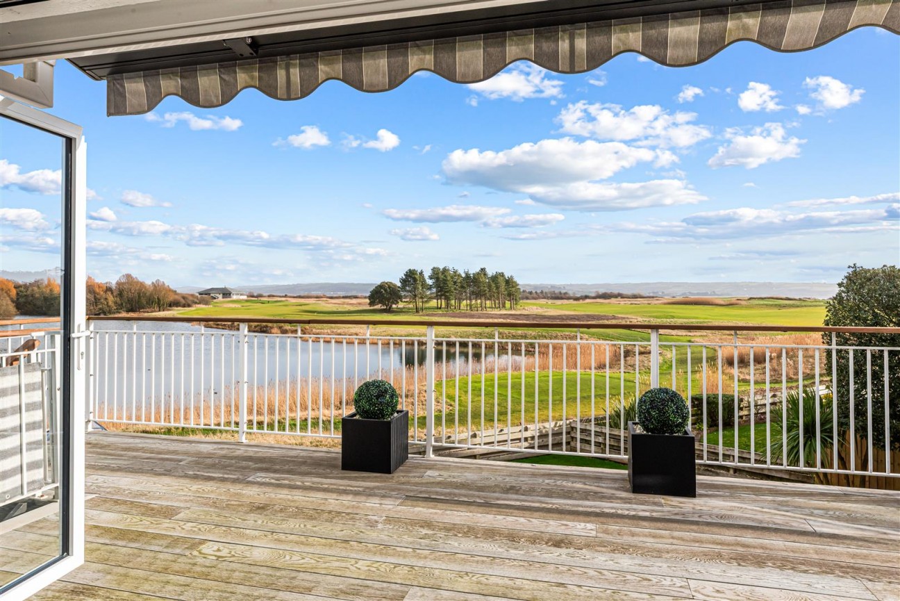 Pentre Nicklaus Village, Llanelli