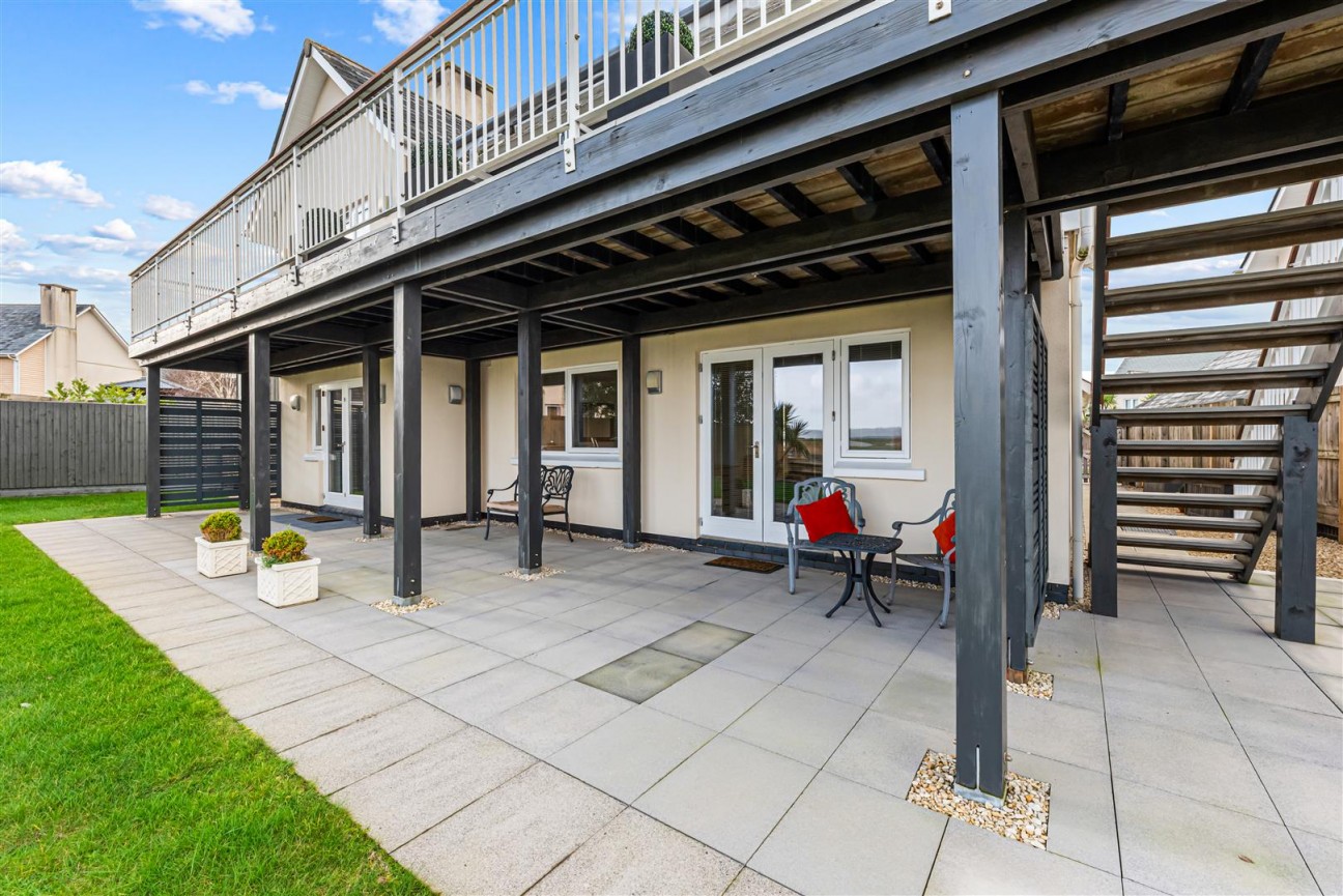 Pentre Nicklaus Village, Llanelli