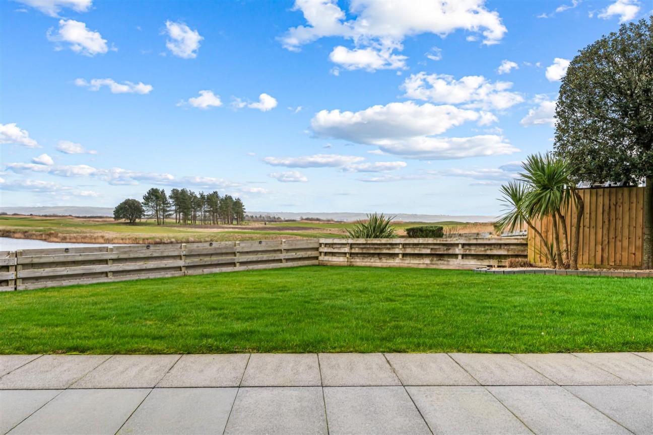 Pentre Nicklaus Village, Llanelli