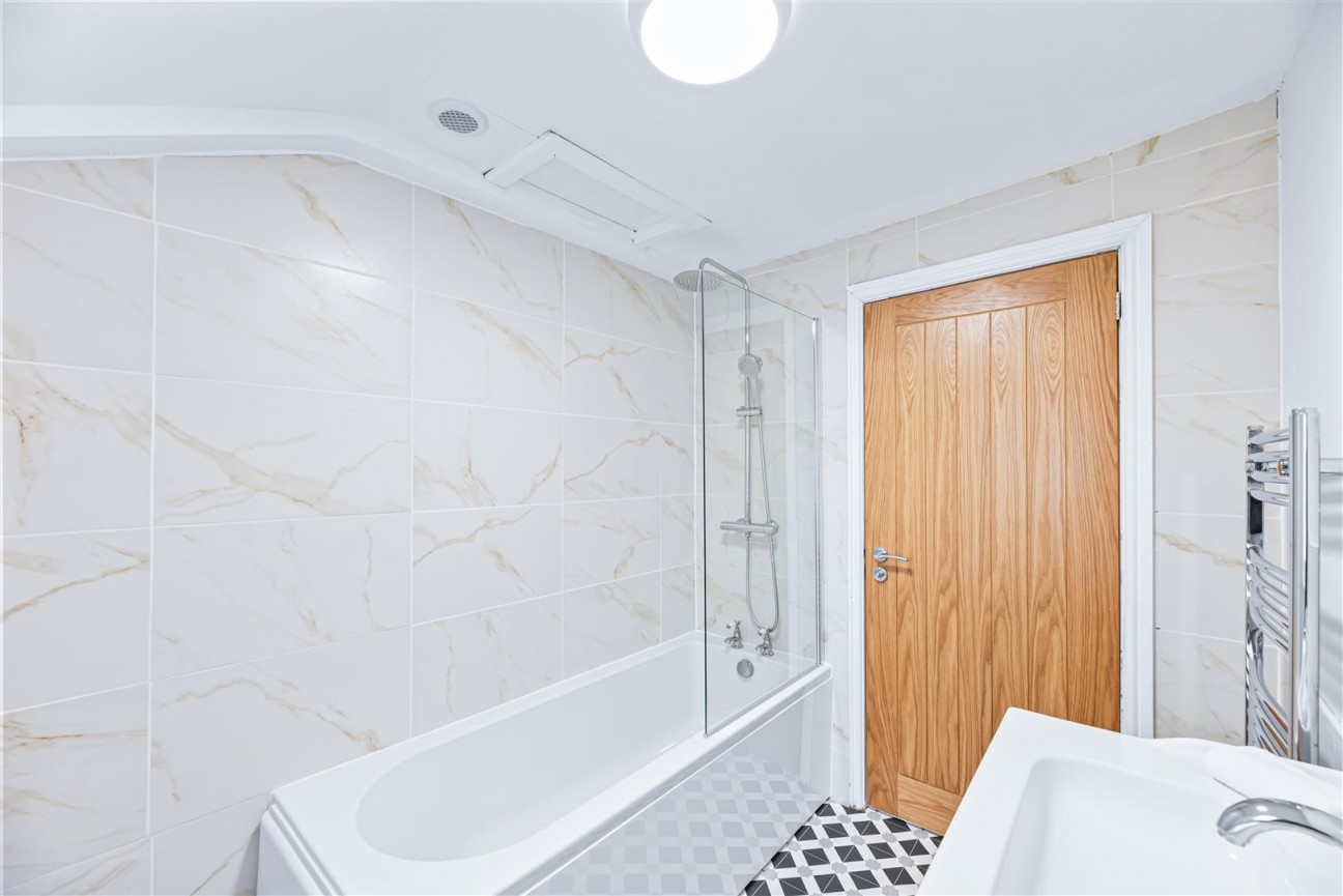 De La Beche Road, Sketty