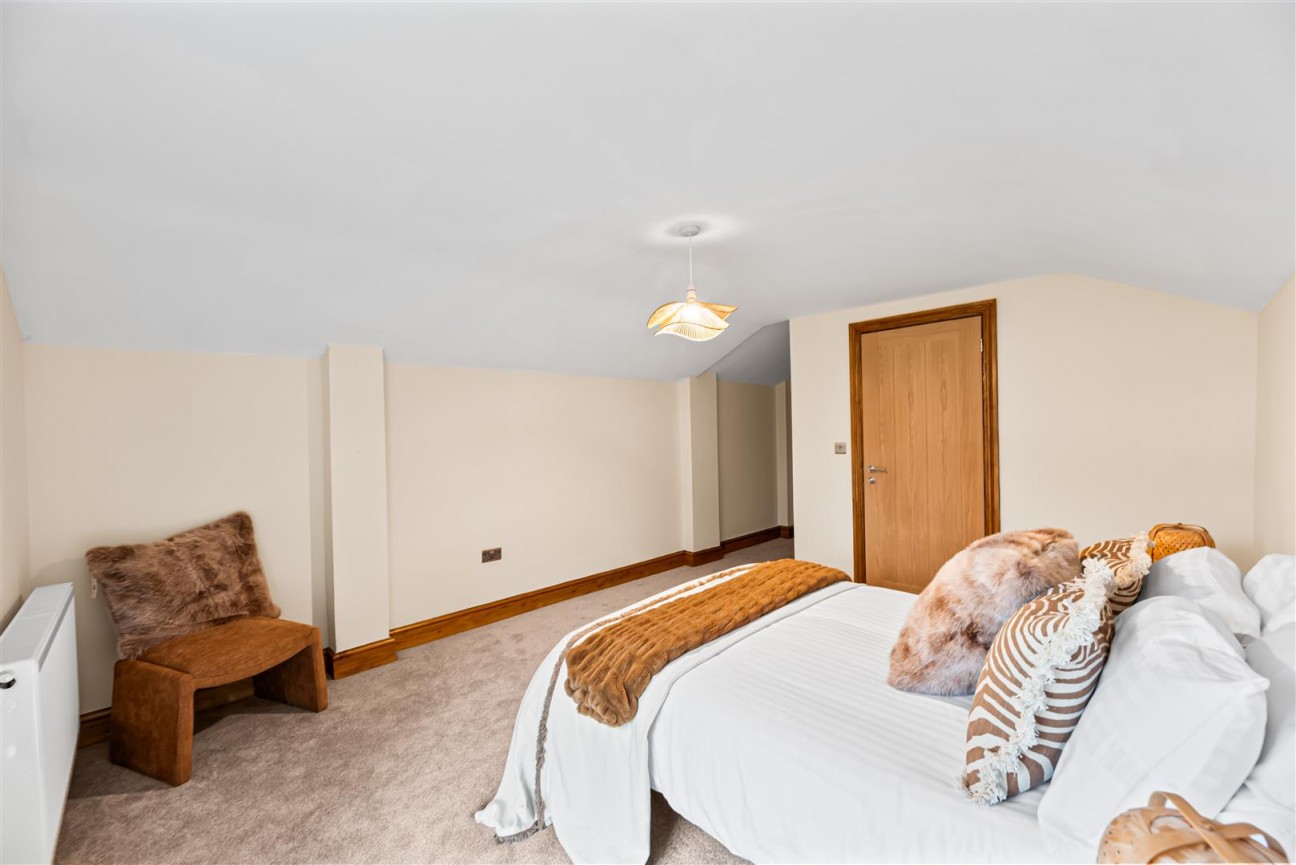 De La Beche Road, Sketty