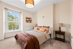 De La Beche Road, Sketty