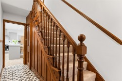 De La Beche Road, Sketty