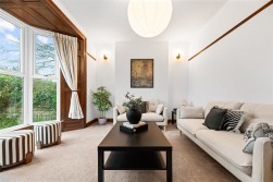 De La Beche Road, Sketty