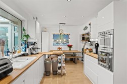 Heatherslade Close, Southgate, Swansea