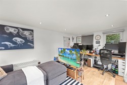 Heatherslade Close, Southgate, Swansea