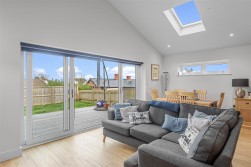 Melcorn Drive, Newton, Swansea