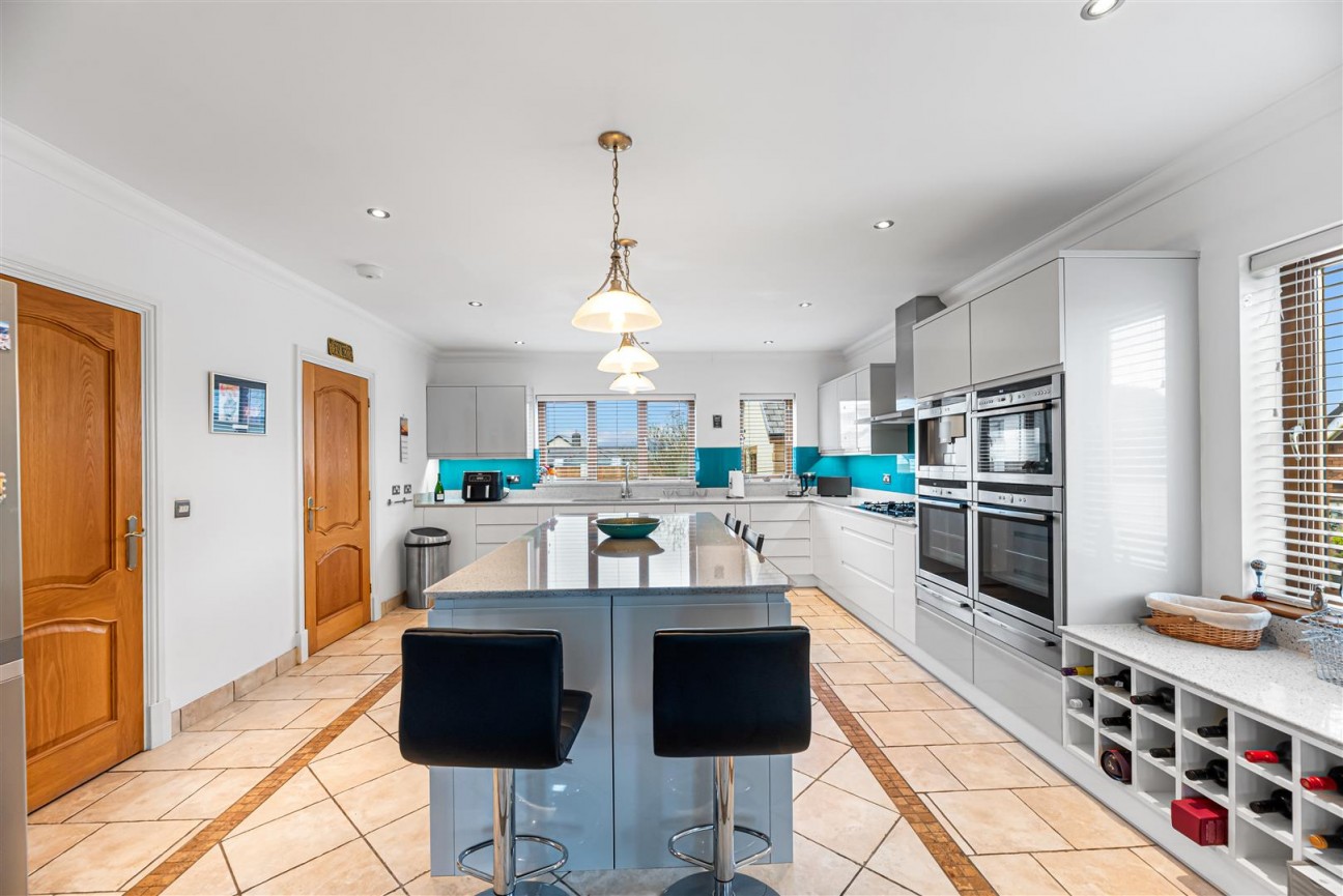 Heol Hen, Five Roads, Llanelli