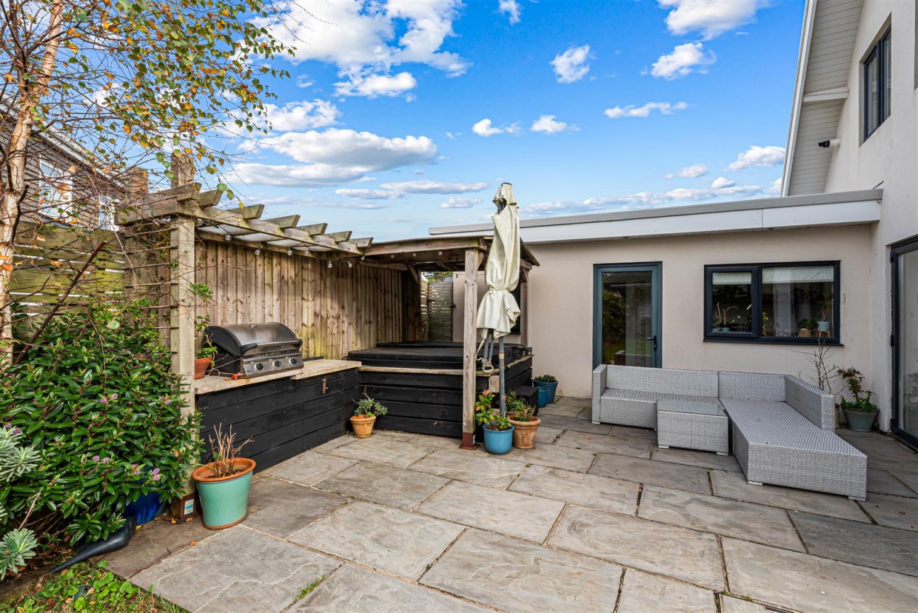 Deepslade Close, Southgate, Swansea