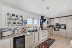 Bwlchygwynt, Llanelli