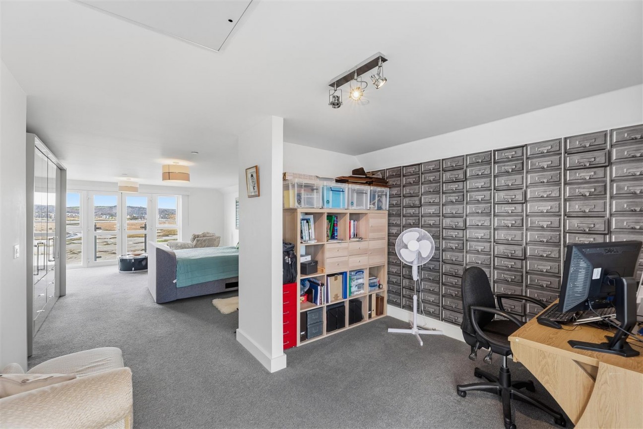 Bwlchygwynt, Llanelli