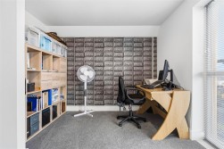 Bwlchygwynt, Llanelli