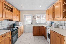 Silver Close, West Cross, Swansea