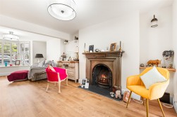 The Avenue, Pontypridd