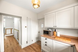 The Avenue, Pontypridd