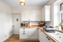 The Avenue, Pontypridd