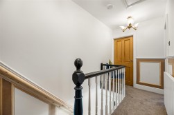 The Avenue, Pontypridd