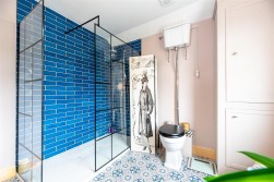 The Avenue, Pontypridd