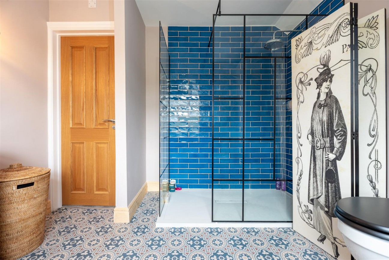 The Avenue, Pontypridd