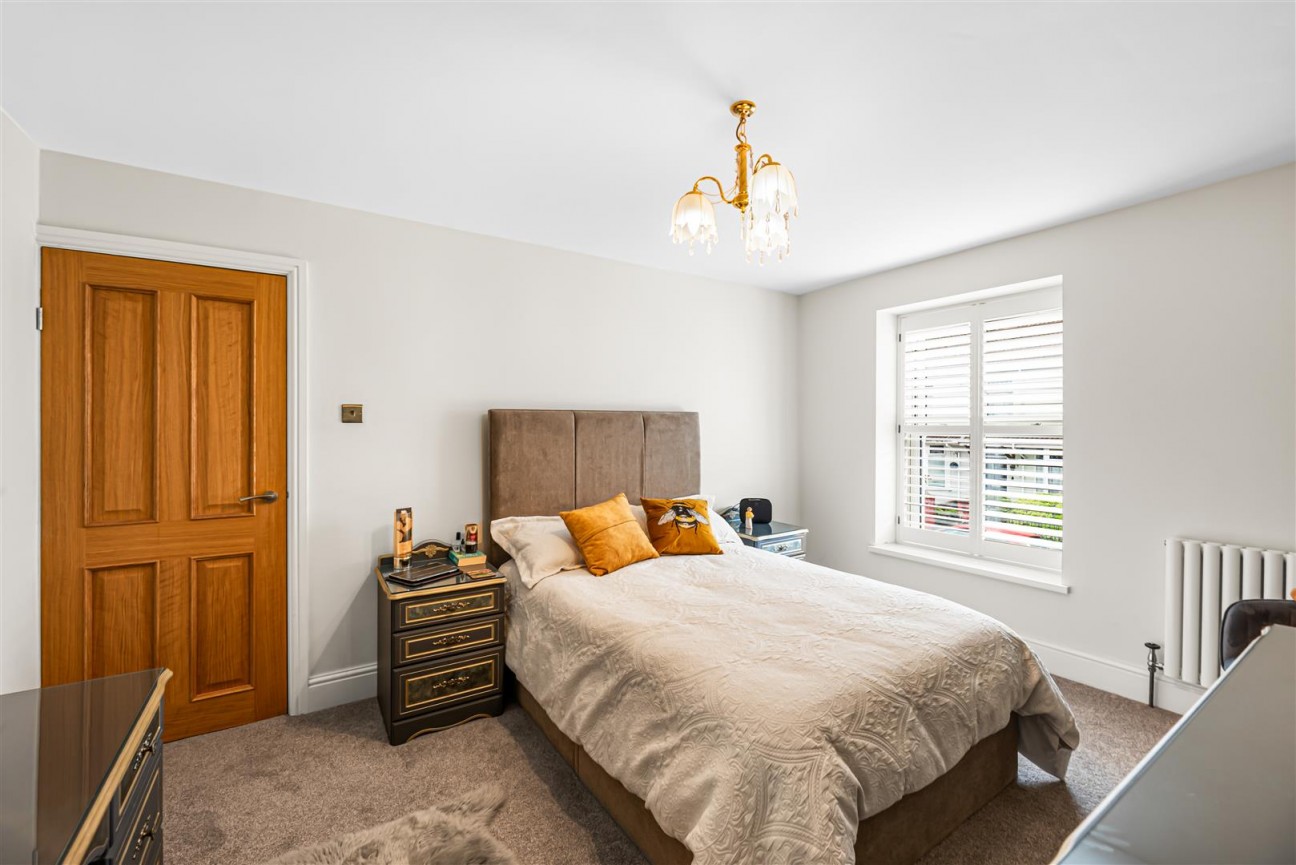 The Avenue, Pontypridd