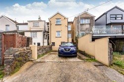 The Avenue, Pontypridd