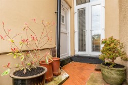 The Avenue, Pontypridd