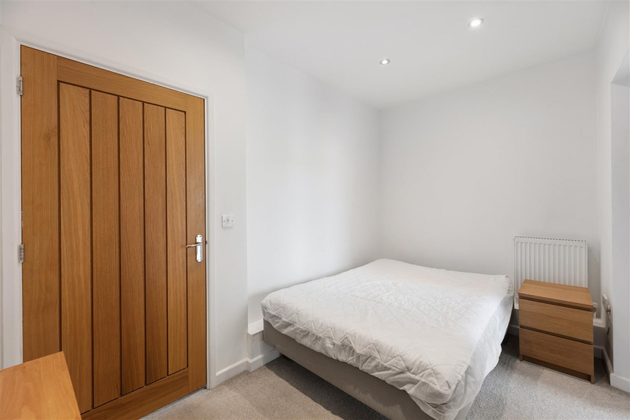 4 Pearl Court256 Oystermouth RdSwansea