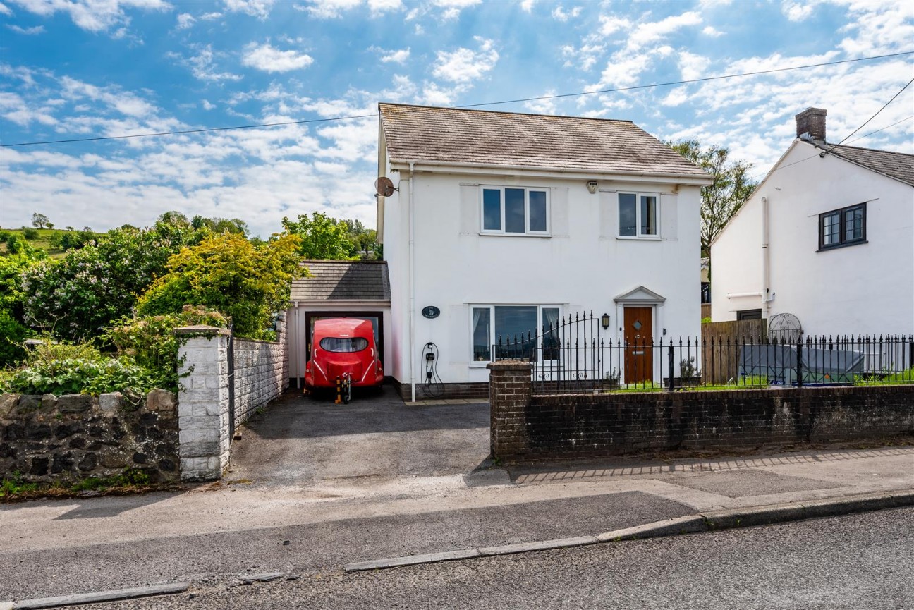 Beach Road, Penclawdd, Swansea