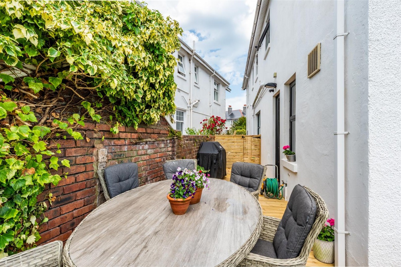 Eaton Crescent, Swansea