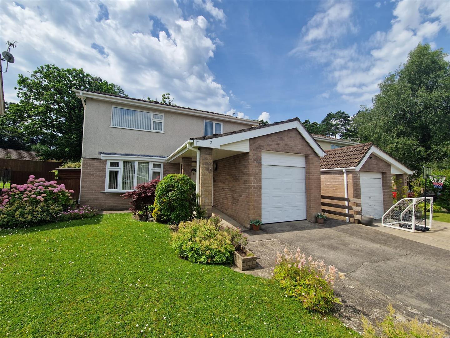 William Bowen Close, Gowerton, Swansea