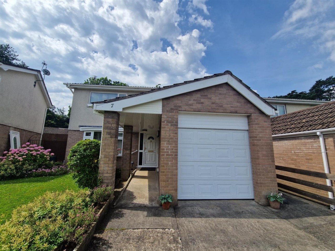 William Bowen Close, Gowerton, Swansea