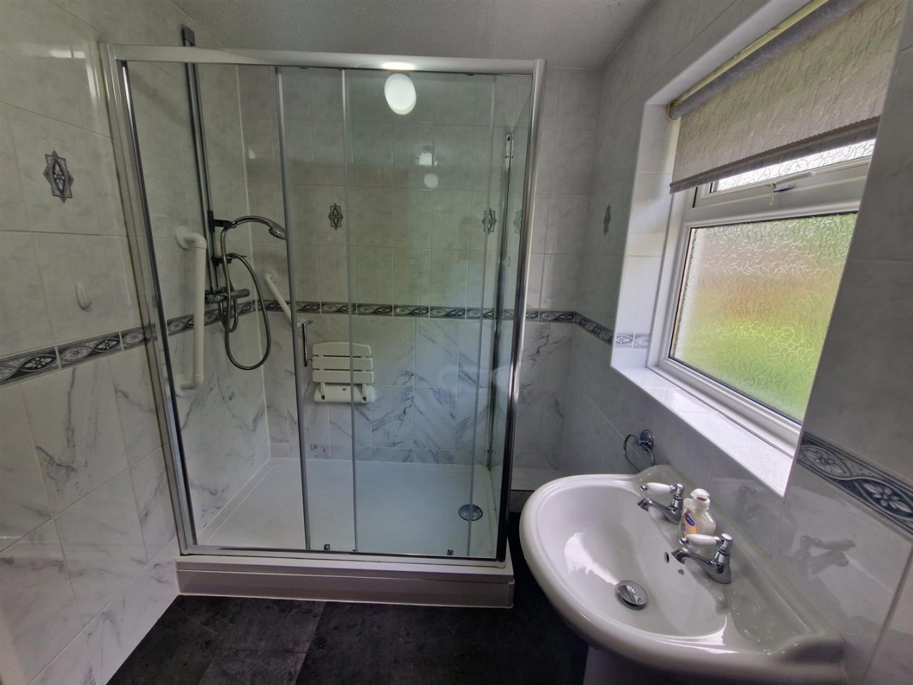 William Bowen Close, Gowerton, Swansea